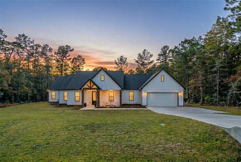 Photo of 111 Eagle Run, New Waverly, TX 77358 (MLS # 86039852)