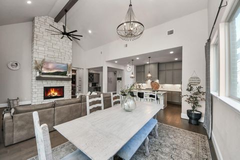 Photo of 633 Ashbrook Ridge Lane, Pinehurst, TX 77362 (MLS # 39205254)