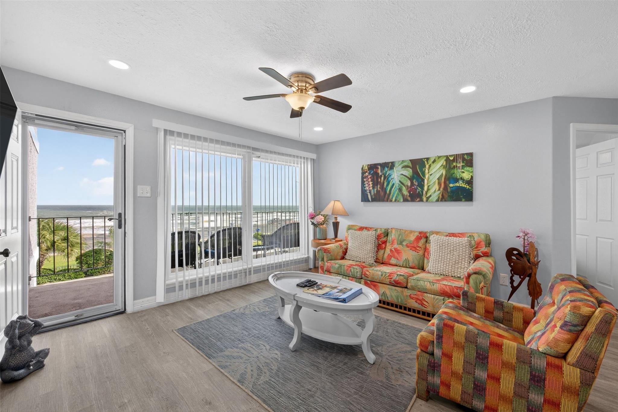7600 Seawall Boulevard 209