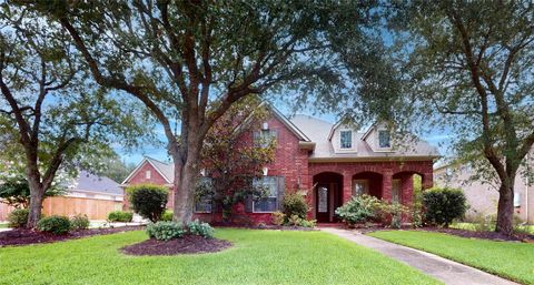 Photo of 316 Grand Creek Drive, League City, TX 77573 (MLS # 71970617)