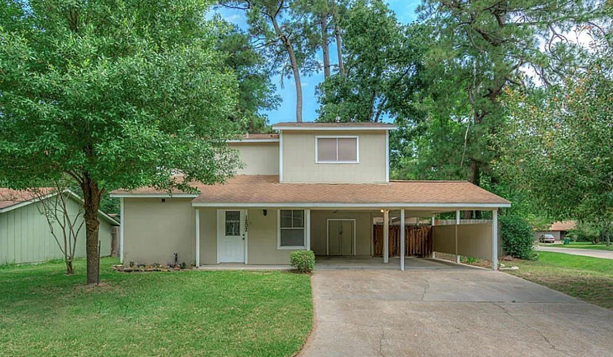 1202 E Red Cedar Circle