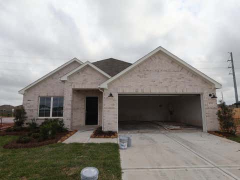 Homes For Sale - 1074 Garnet Star Drive<br/> La Marque, TX 77568