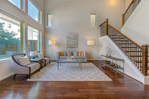 Photo of 8812 Narrow Leaf Street, Houston, TX 77080 (MLS # 33229330)