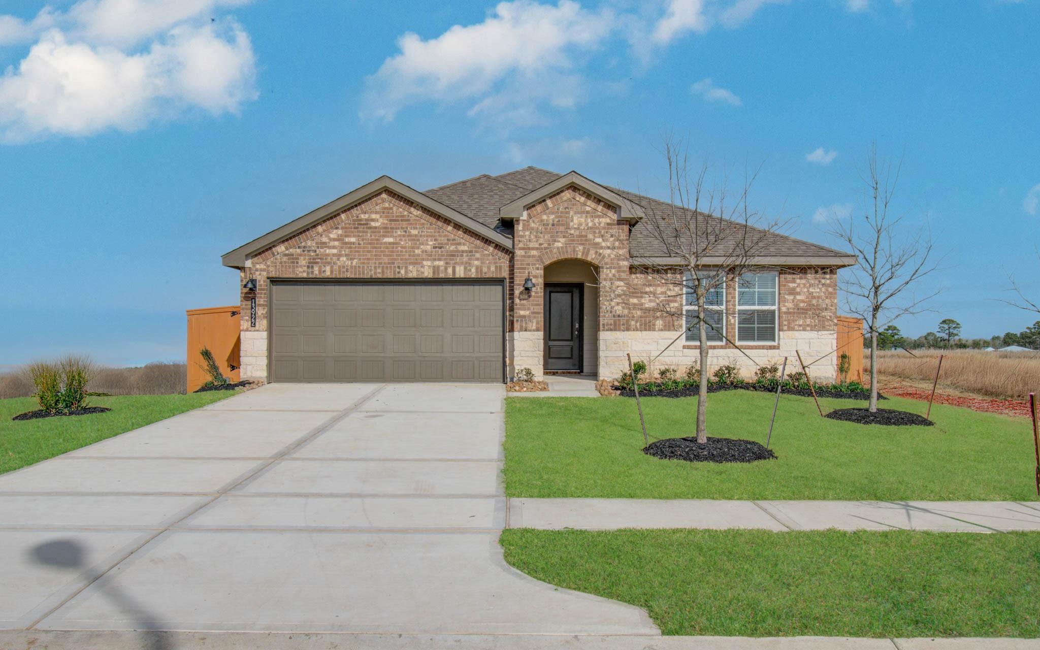 13922 Bay Crest