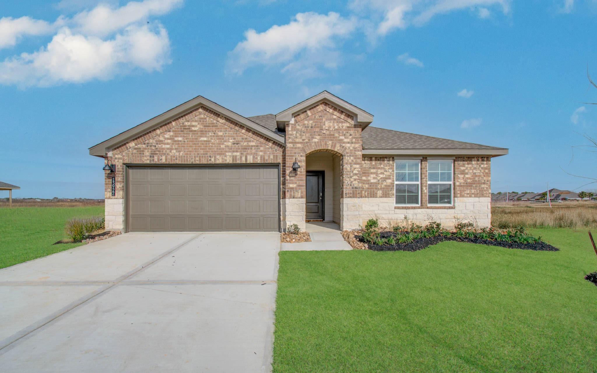 13922 Bay Crest