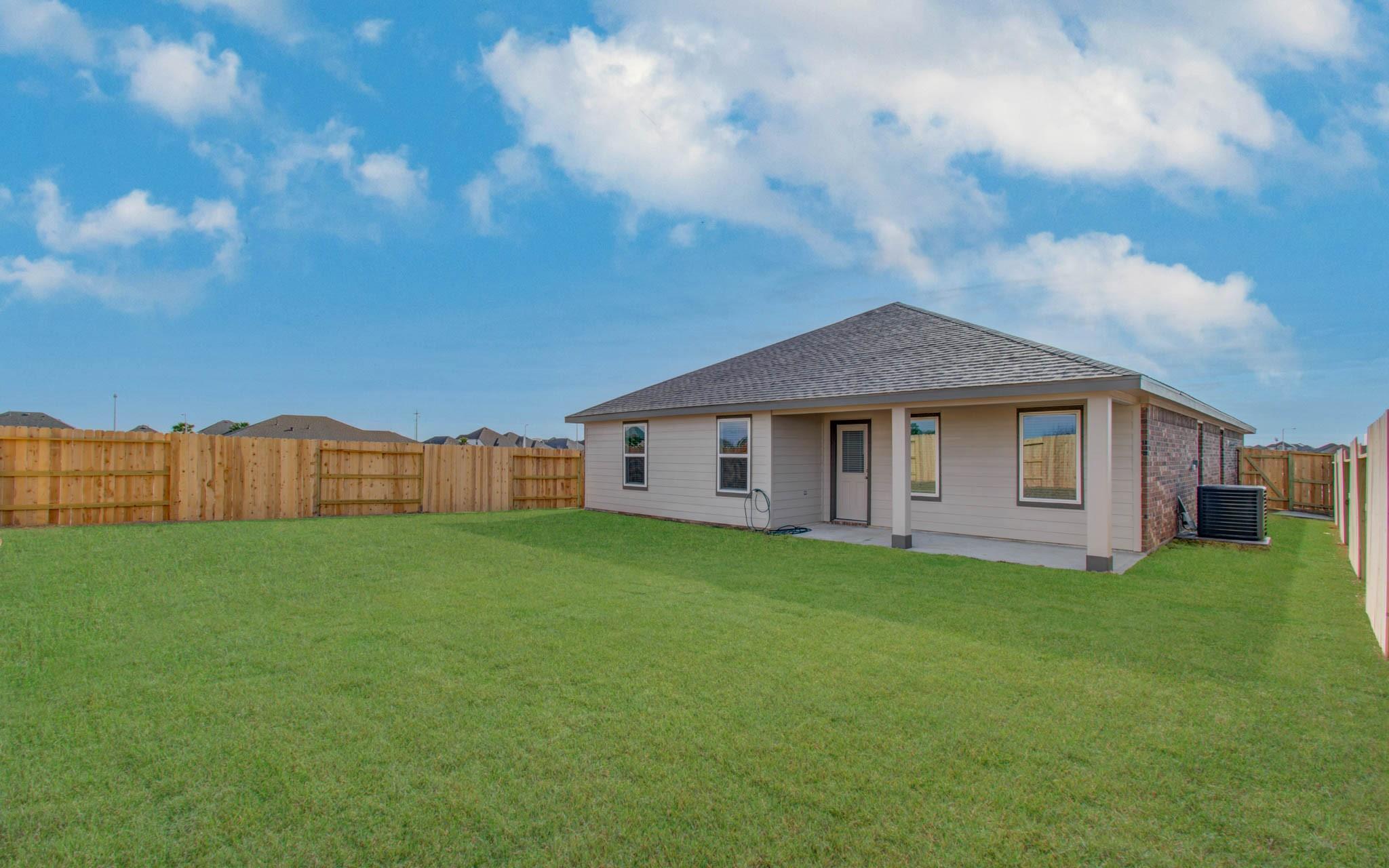 13922 Bay Crest