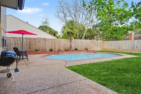 Tiny photo for 15914 Dunmoor Drive, Houston, TX 77059 (MLS # 86668400)