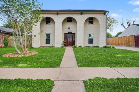 Photo of 15914 Dunmoor Drive, Houston, TX 77059 (MLS # 86668400)