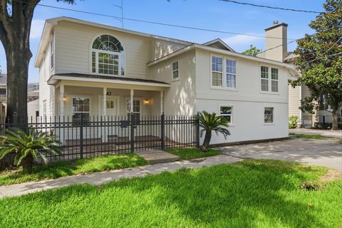 Photo of 710 W 10th Street, Houston, TX 77008 (MLS # 37505780)