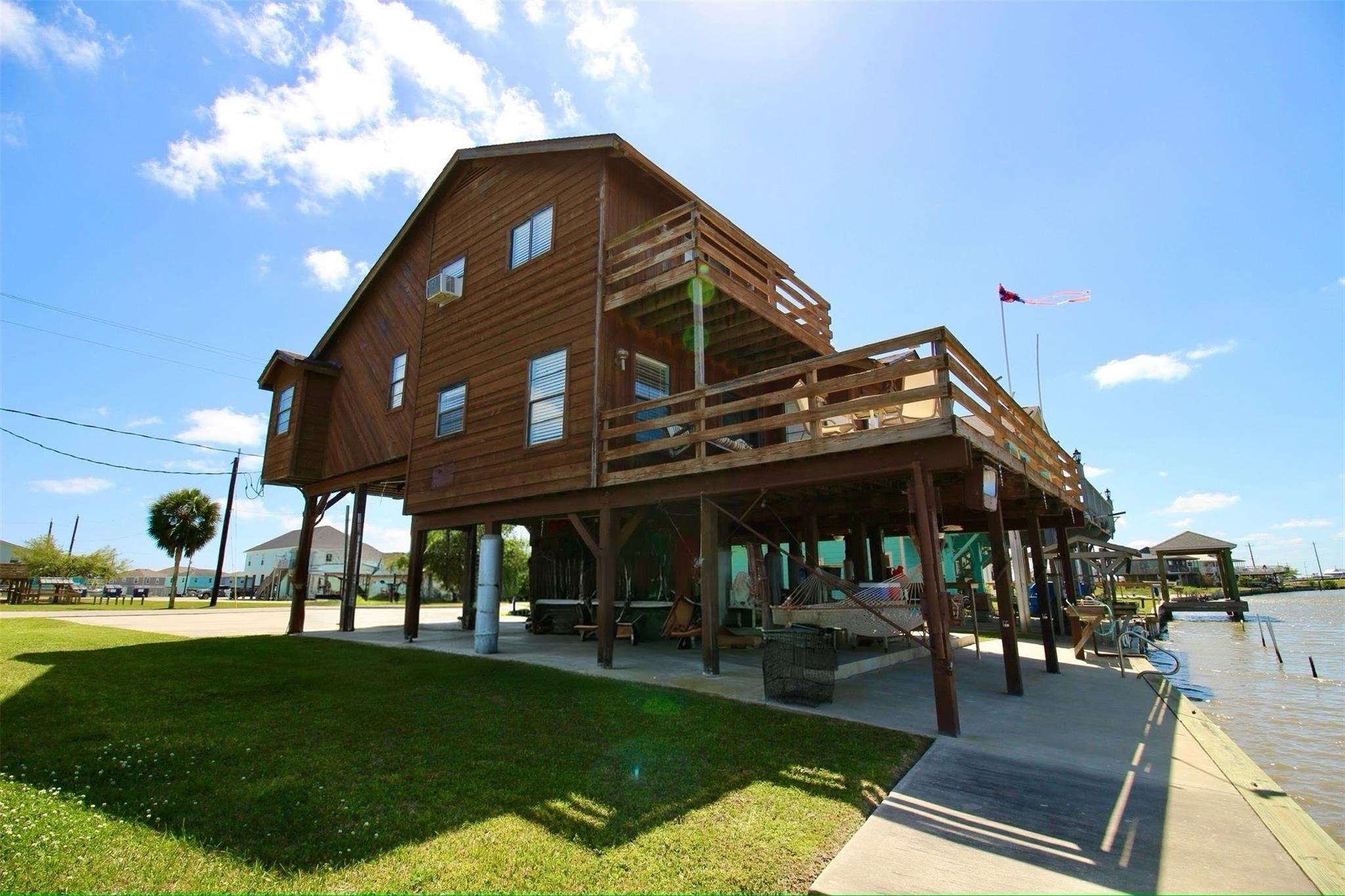 215 Redfish Drive