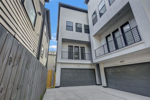 Photo of 607 Sydnor Street, Houston, TX 77020 (MLS # 82997675)
