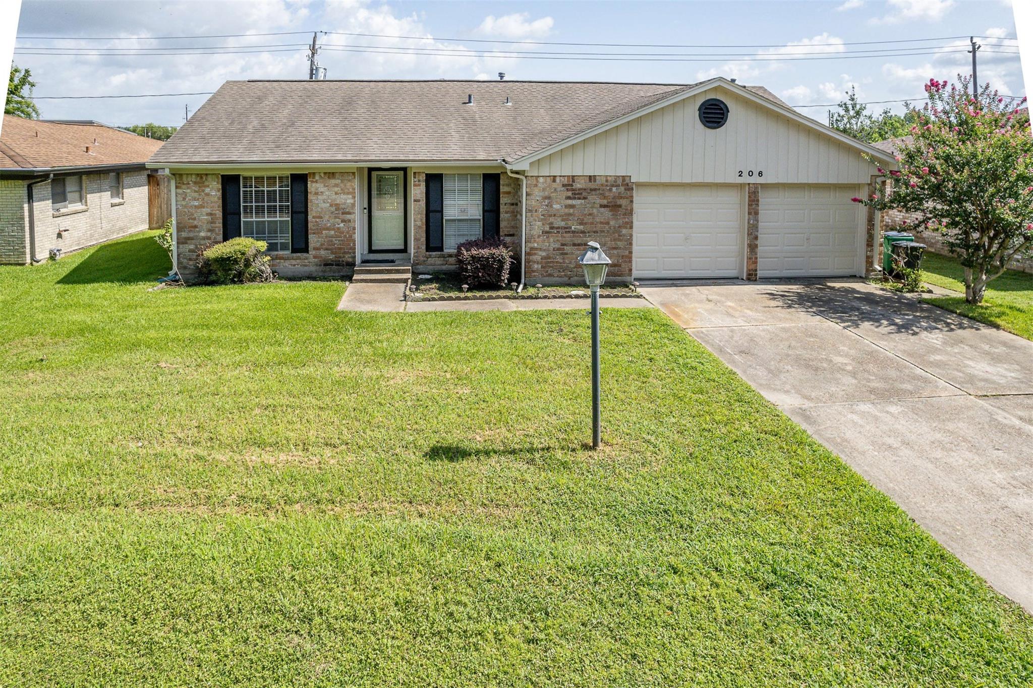 206 Kelly Lane