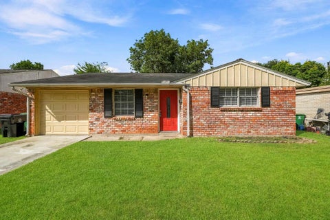 Photo of 3910 Heatherbrook Drive, Houston, TX 77045 (MLS # 83761656)