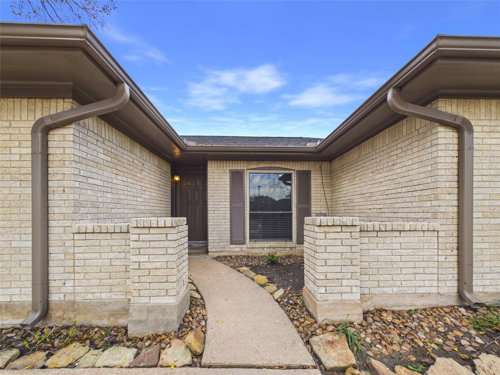 2004 Yorktown Court N