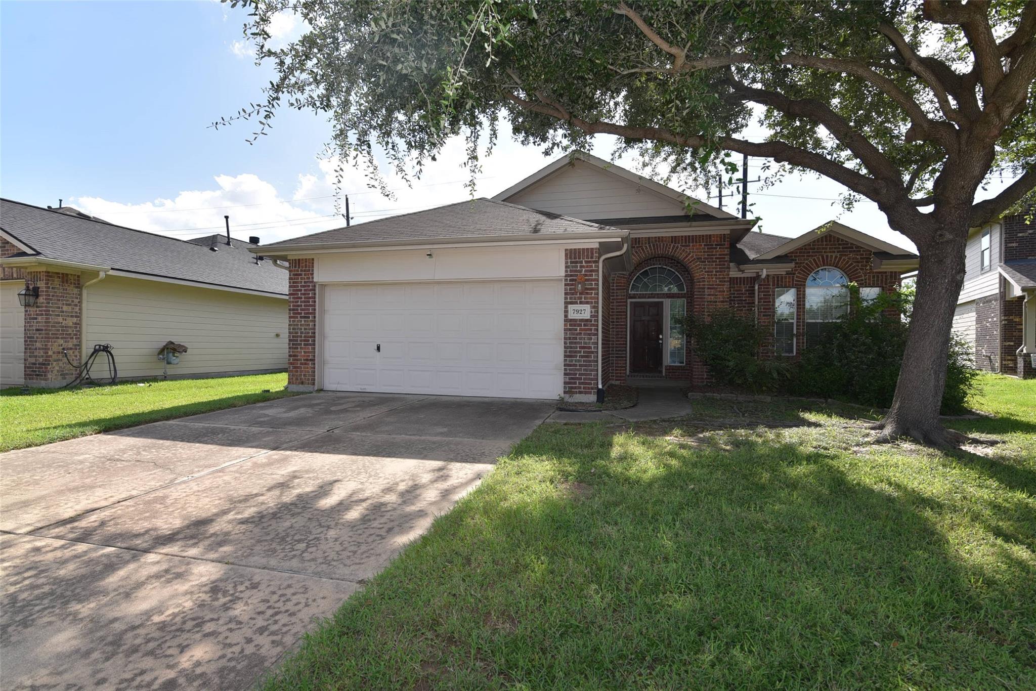 7927 Cardinal Landing Lane