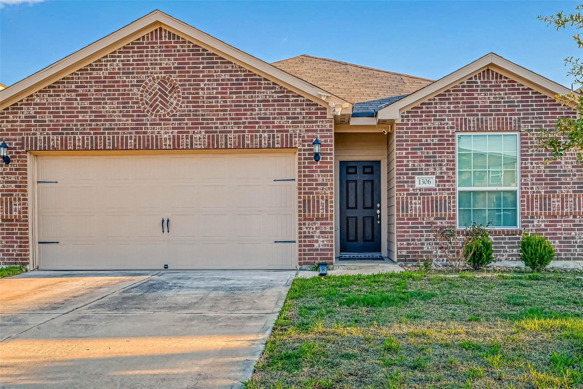 1306 Diamond Drape Drive