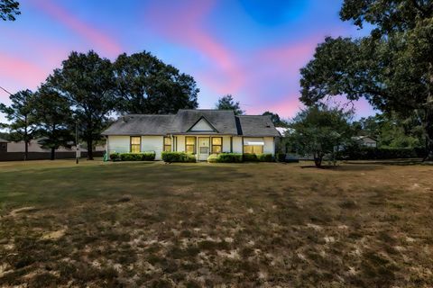13833 N Highway 75 Willis TX 77378