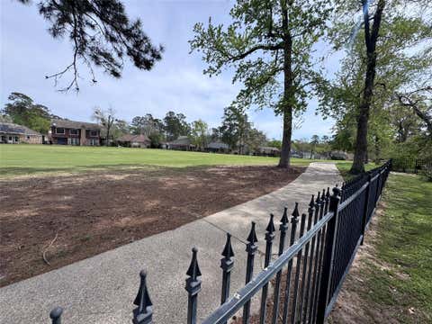Tiny photo for 707 Fairway Oaks, Conroe, TX 77302 (MLS # 93050167)