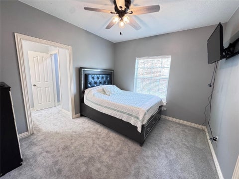 Tiny photo for 707 Fairway Oaks, Conroe, TX 77302 (MLS # 93050167)