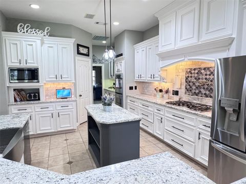 Tiny photo for 707 Fairway Oaks, Conroe, TX 77302 (MLS # 93050167)