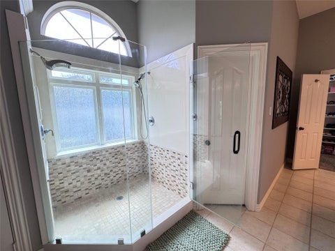 Tiny photo for 707 Fairway Oaks, Conroe, TX 77302 (MLS # 93050167)