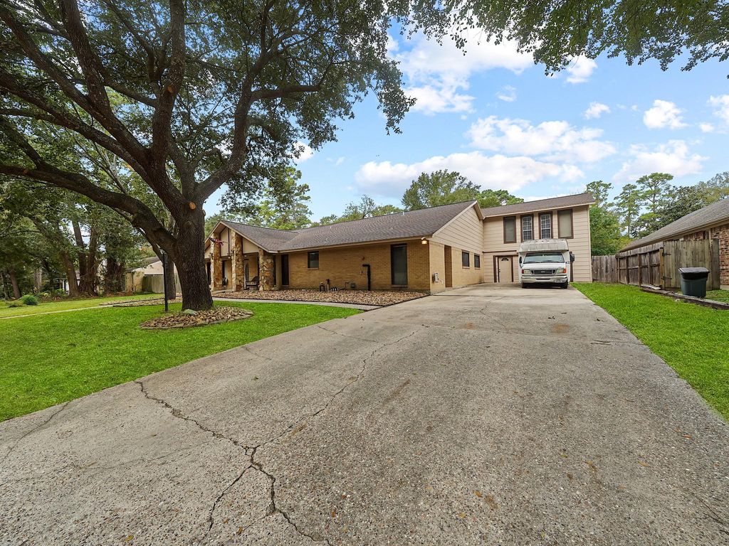 Photo of 510 Enchanted Hollow Drive, Spring, TX 77388 (MLS # 13785456)