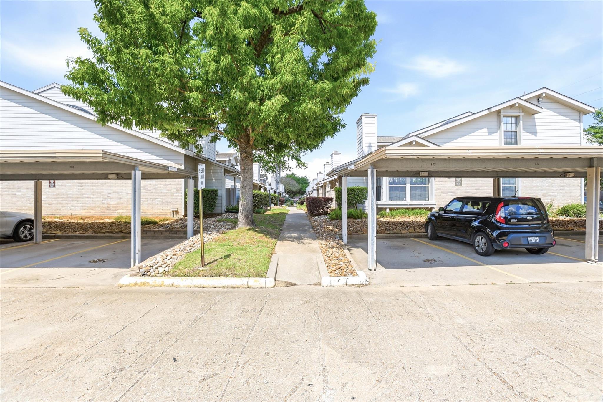13445 Garden Grove Street 773