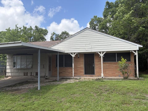 Photo of 4423 Holloway Drive, Houston, TX 77047 (MLS # 14601438)