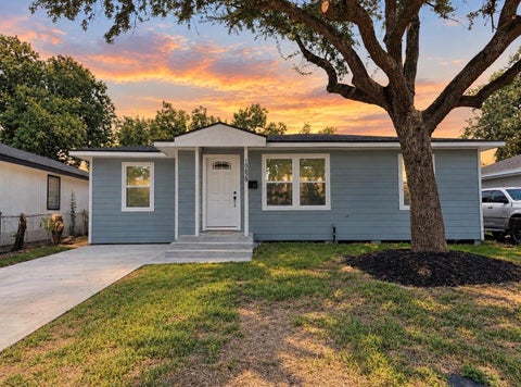 Photo of 10629 Fairfax Street ST, Houston, TX 77029 (MLS # 22590522)