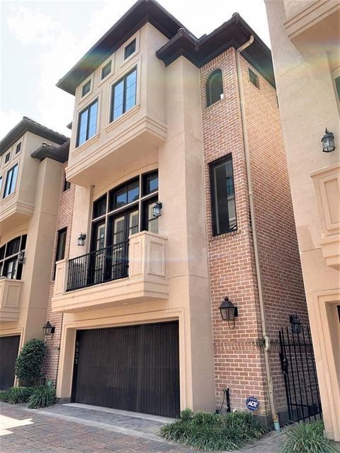 Photo of 5033 La Branch Street, Houston, TX 77004 (MLS # 82281240)