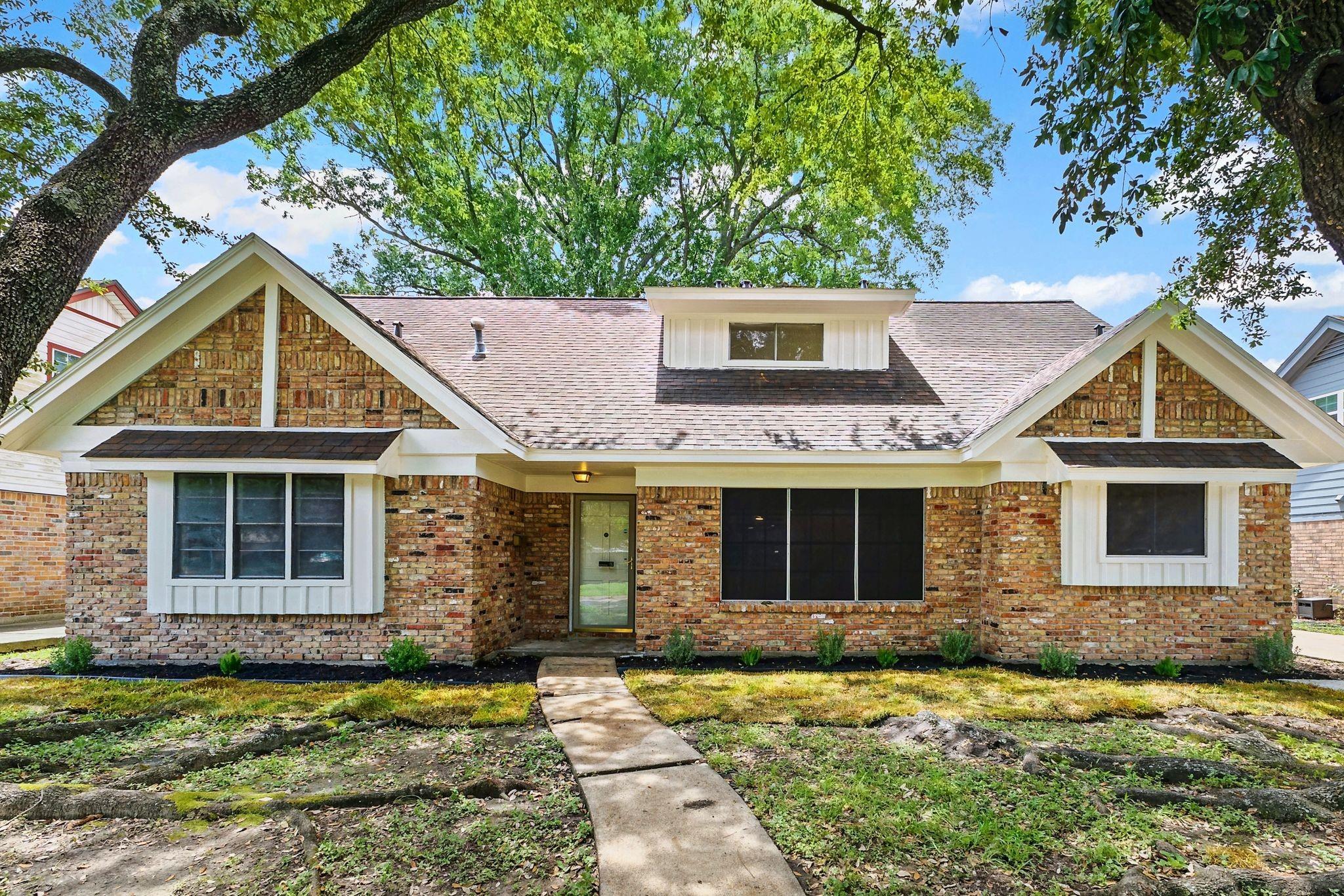 2706 Burke Road