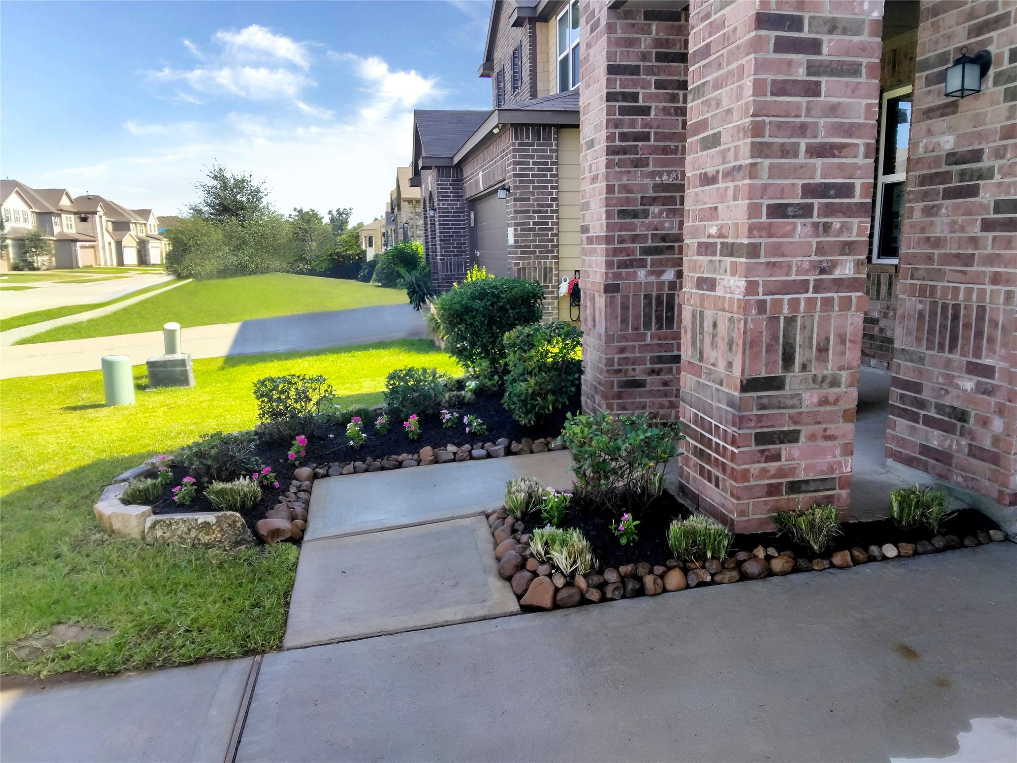 4906 Hickory Deer Lane