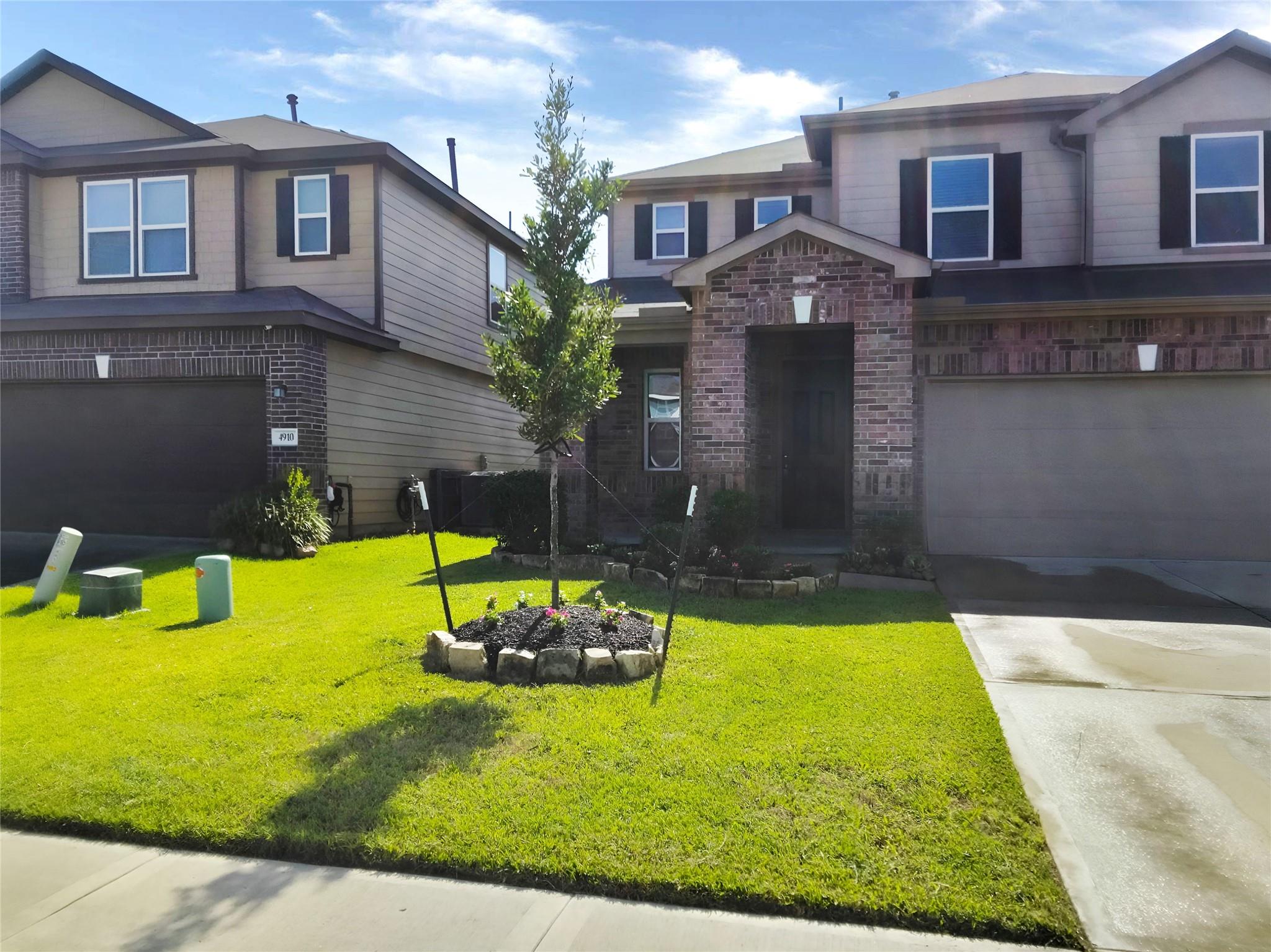 4906 Hickory Deer Lane