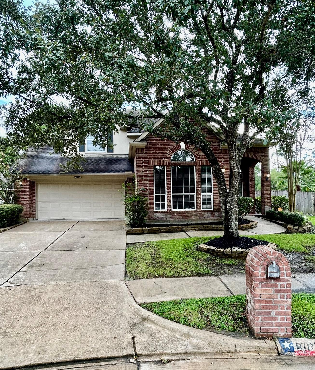 15802 Deerpath Court