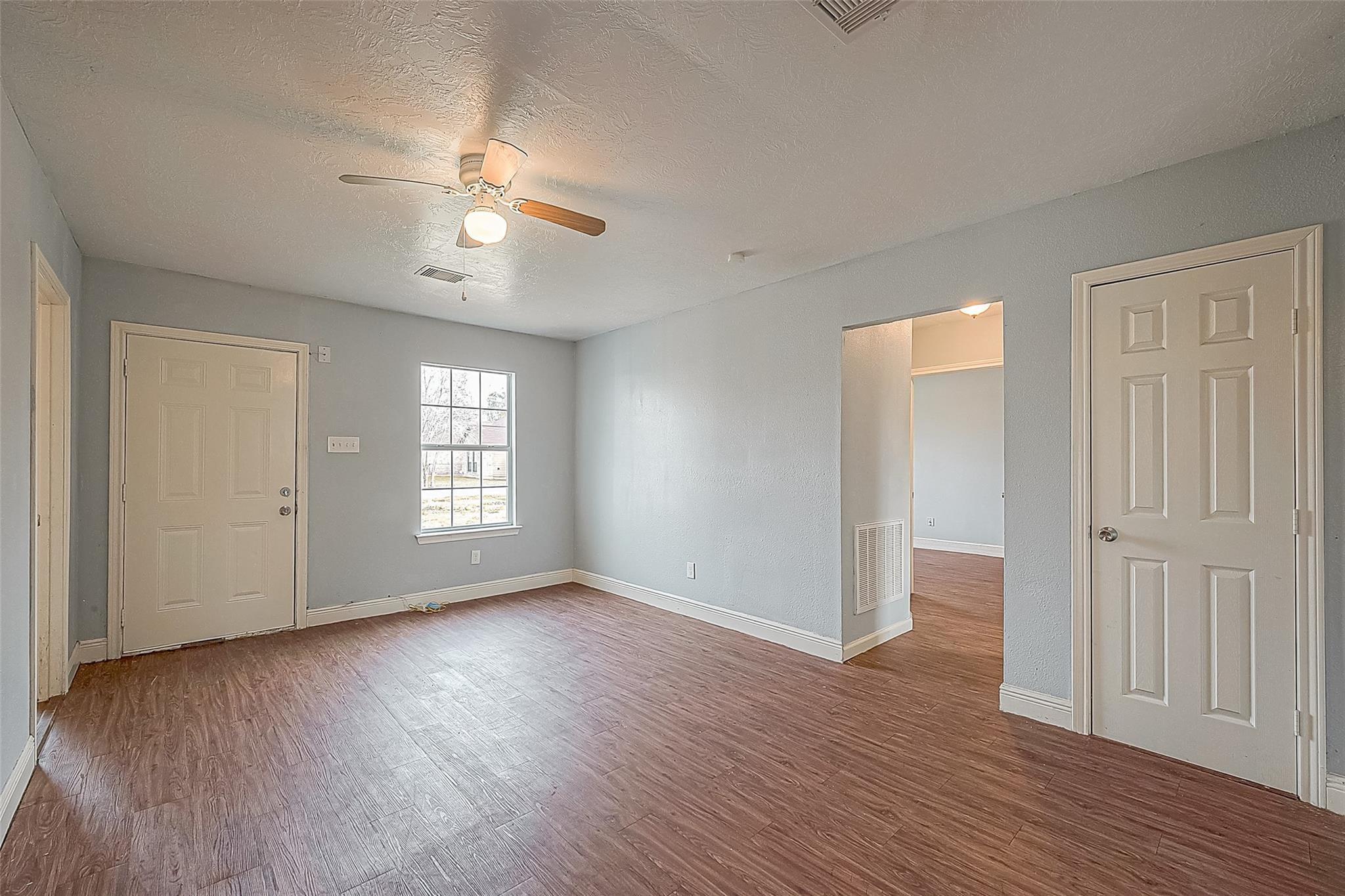 4006 Sunflower Street