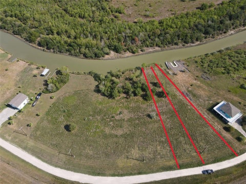 Photo of 62 Bayou Avenue, Smith Point, TX 77514 (MLS # 16465810)