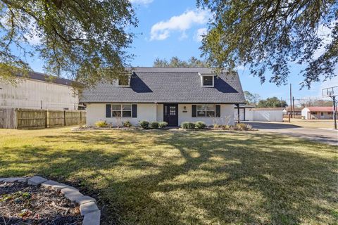 2850 Seattle Street Nederland TX 77627