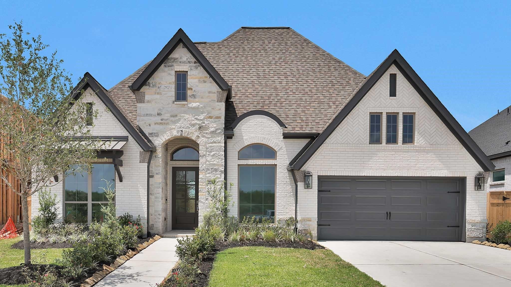 2711 Crown Ridge Drive