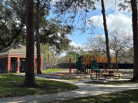 Tiny photo for 15807 Elk Park Lane, Houston, TX 77062 (MLS # 53905310)