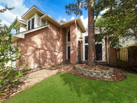 Photo of 1607 Beaconshire Road, Houston, TX 77077 (MLS # 51485394)