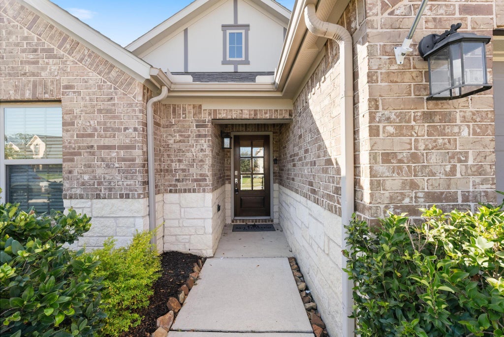Photo of 18716 Laurel Hills Drive, New Caney, TX 77357 (MLS # 9094674)