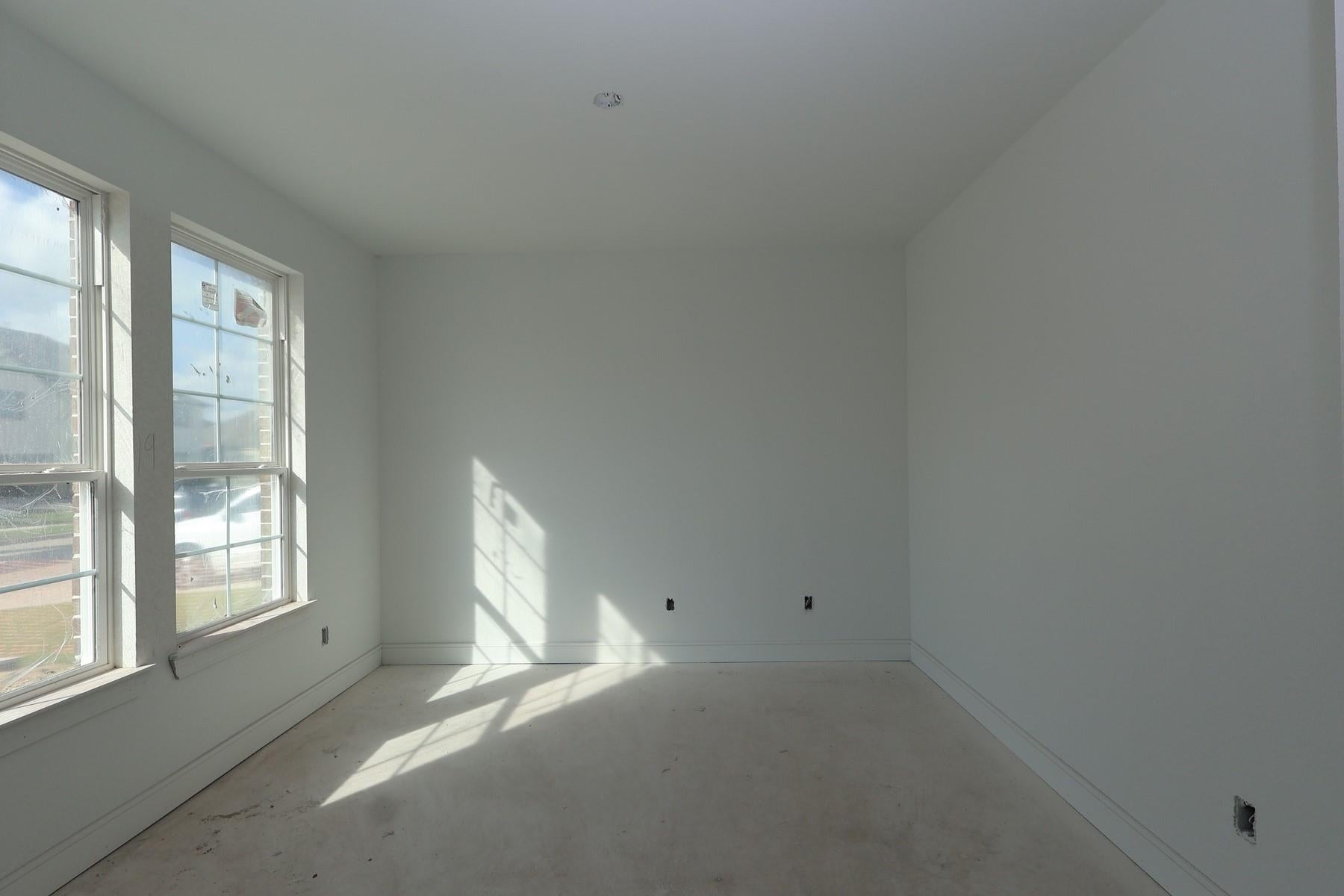 1809 S Wildflower Drive