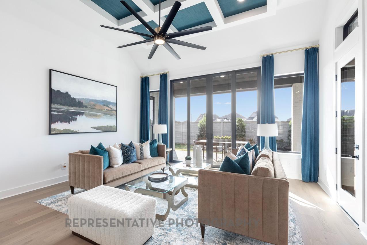 9302 Clucking Hen Street