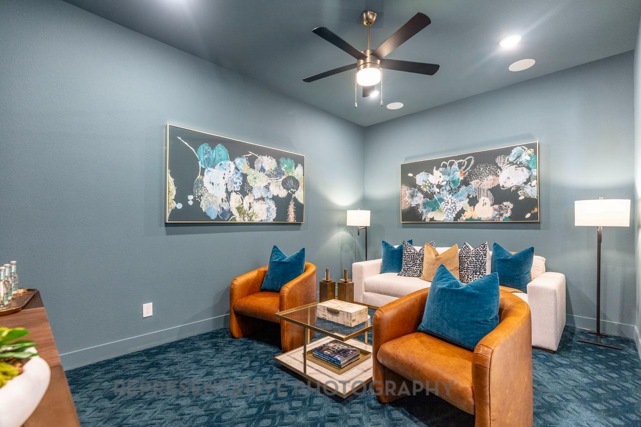 9302 Clucking Hen Street