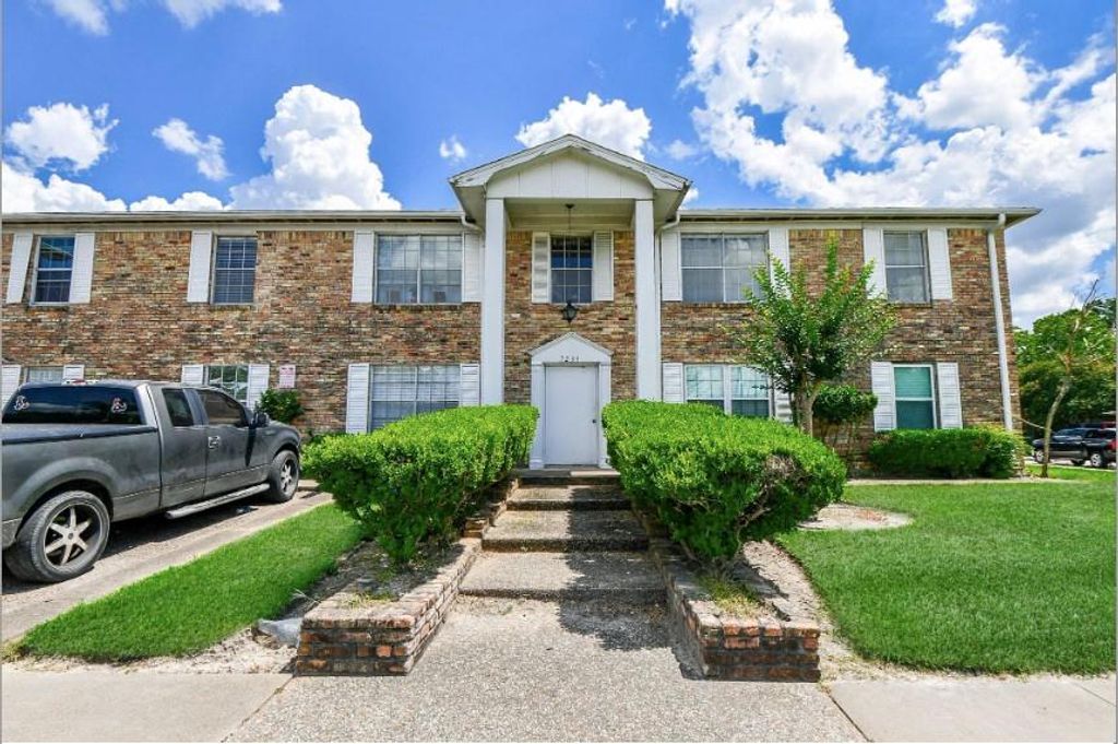 Photo of 7233 Beechnut Street #A, Houston, TX 77074 (MLS # 26723835)