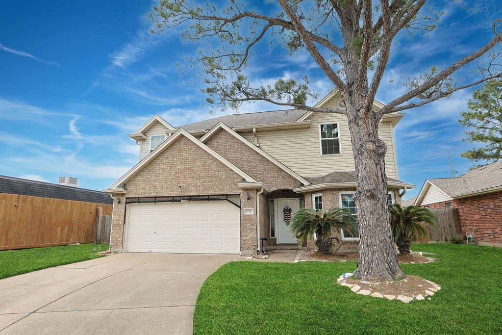 Photo of 11040 Mistic Moon Court, Houston, TX 77064 (MLS # 33869515)
