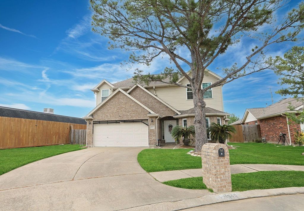 Photo of 11040 Mistic Moon Court, Houston, TX 77064 (MLS # 33869515)