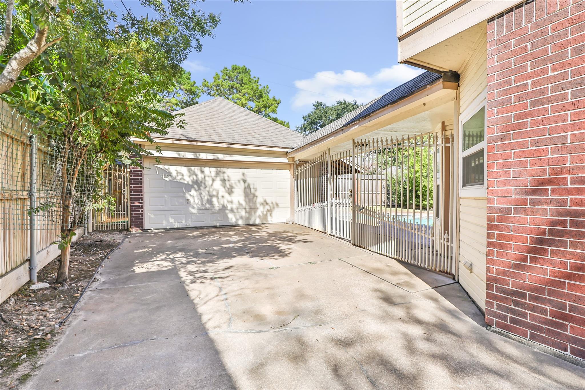 16222 Rutley Circle