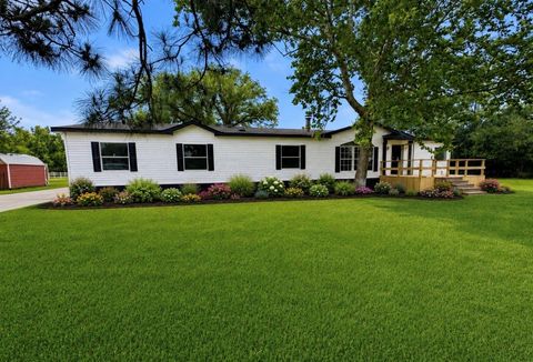 Mobile Home For Rent - 1506 Airline Court #C713C<br/> Rosharon, TX 77583