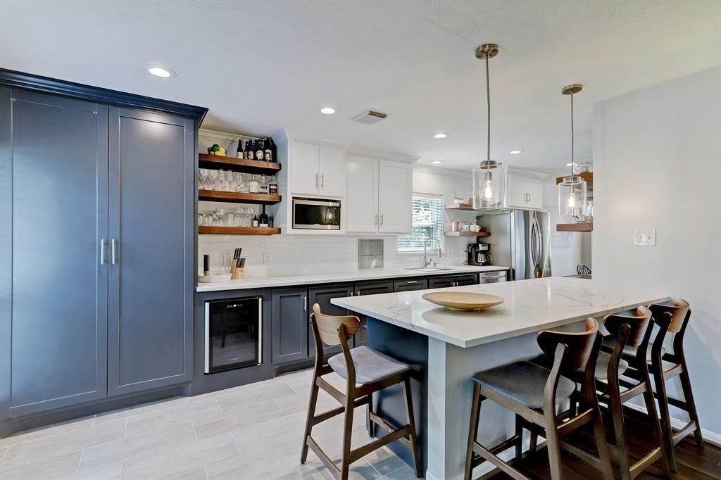 Photo of 9738 Derrik Drive, Houston, TX 77080 (MLS # 43952127)